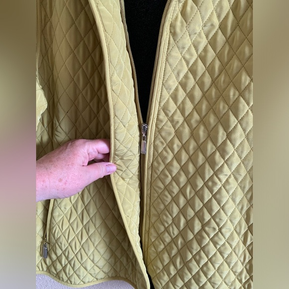 Hilary Radley Women’s Quilted Jacket 🌴 - Picture 3 of 7